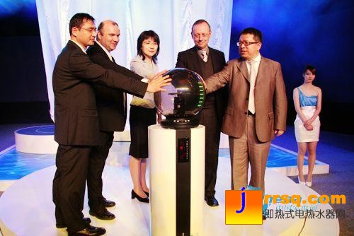 智造洗悅西門(mén)子NAVI智導(dǎo)熱水器創(chuàng)享上市