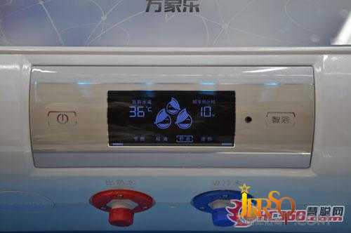 完美人機(jī)對(duì)話會(huì)說(shuō)話的萬(wàn)家樂(lè)速熱電熱水器