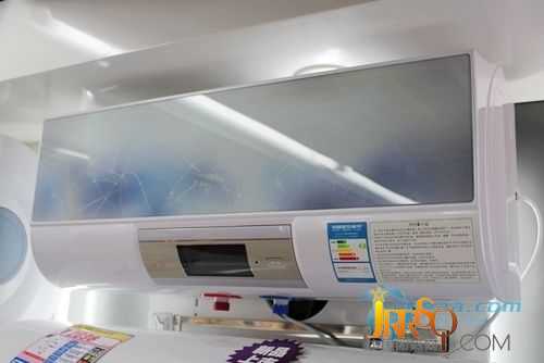 超薄設(shè)計(jì)走俏萬(wàn)家樂(lè)熱水器D20-HV10F