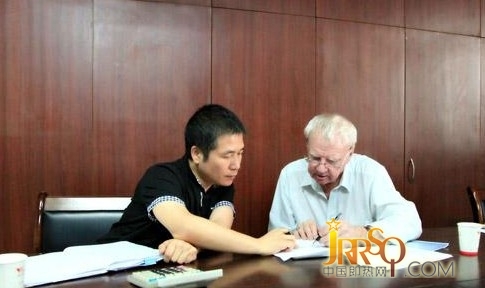 漢諾威德國電熱專家比爾來中山公司考察