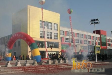 湖北隨州安拉貝爾即熱式電熱水器形象專賣正式開業(yè)
