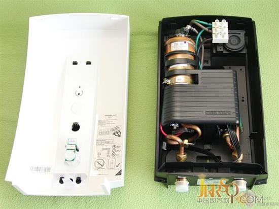 斯寶亞創(chuàng)DHC 8EL即熱式電熱水器新品圖賞 