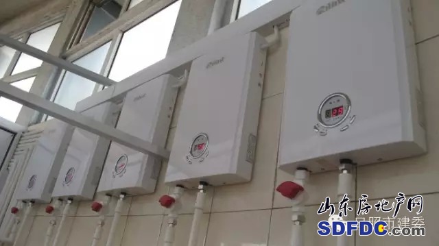 風(fēng)景區(qū)沖洗房安裝即熱式電熱水器 溫水沖洗更舒適