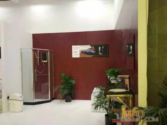 奧特朗首次亮相上海衛(wèi)廚展，電熱龍頭掀“龍頭革命”
