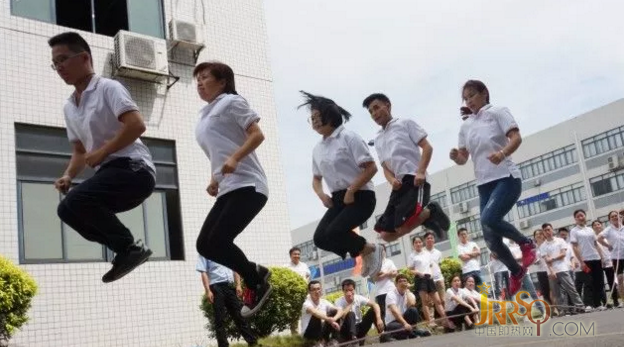 奧特朗第十一屆運動會盛大開幕，精彩賽事火熱進行中